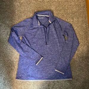 EUC women’s Under Armour 1/4 zip